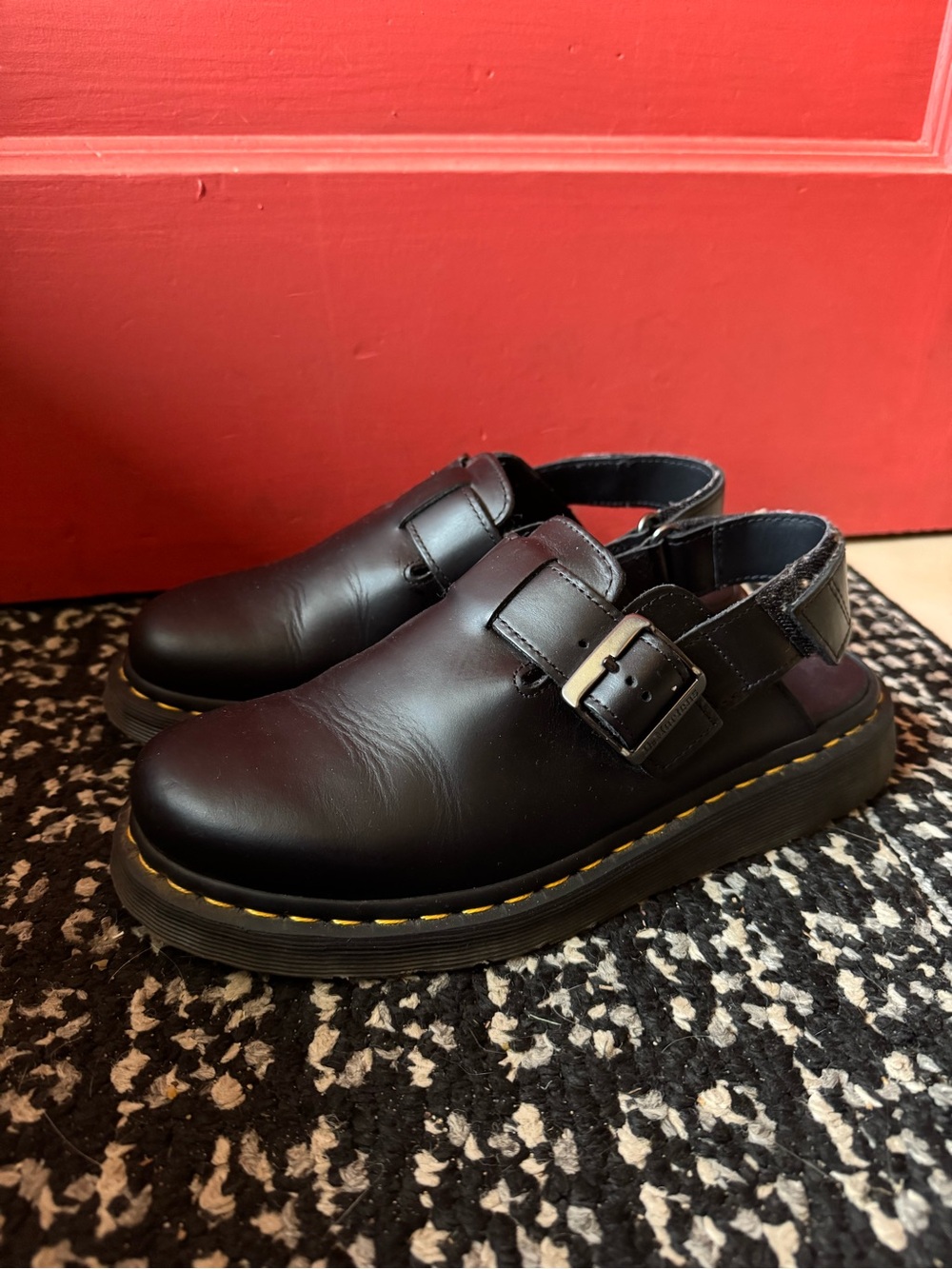 Dr. Martens Jorge II Slingbacks Clogs in Black